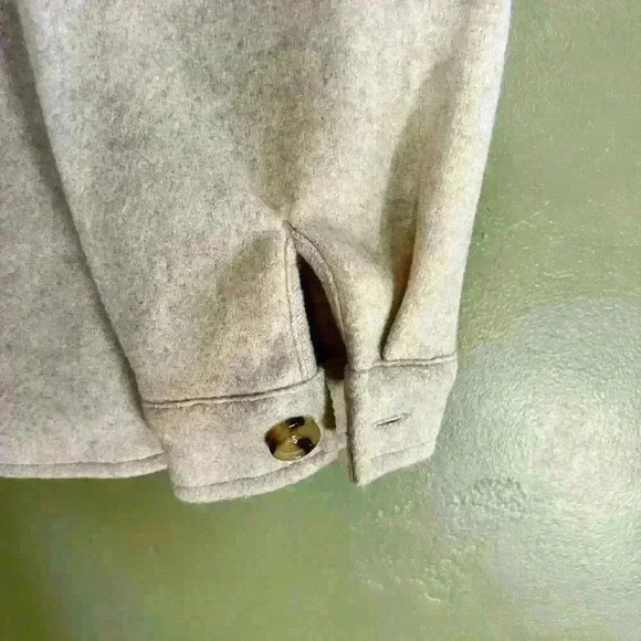 Cream Button-Up Shacket, Size XL - Picture 5 of 5
